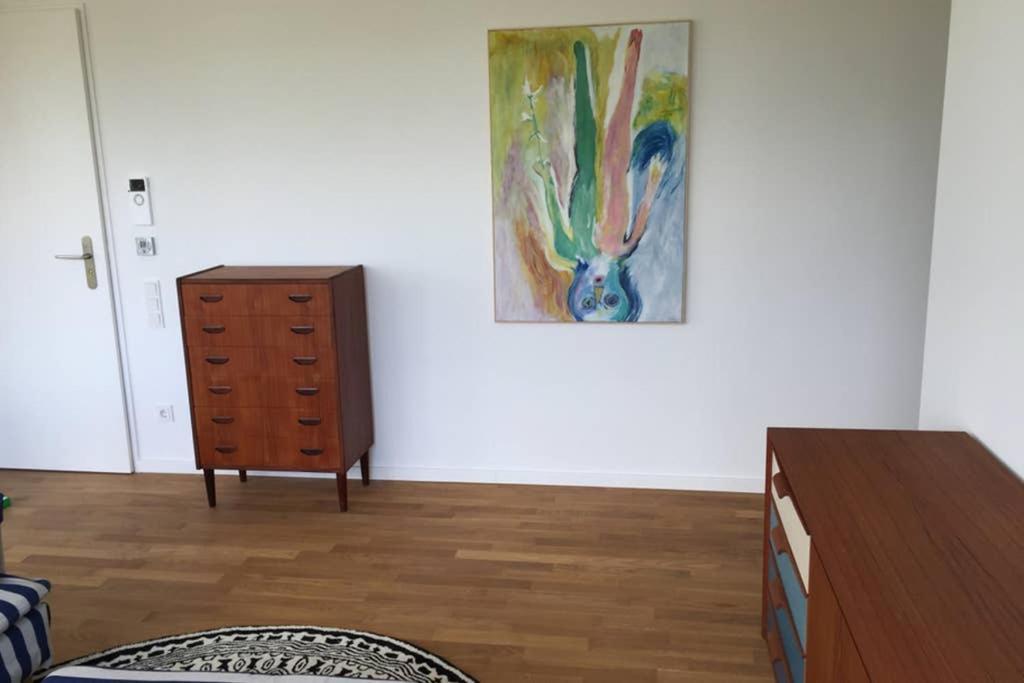 2 Bedroom Mauerpark-apartment, Mitte View Calendar Appartement Berlijn